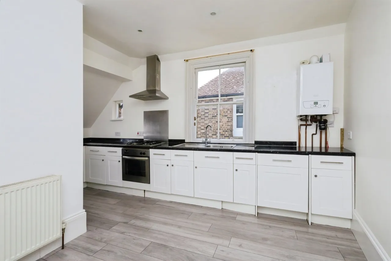 South Street, Eastbourne, BN21, photo 4