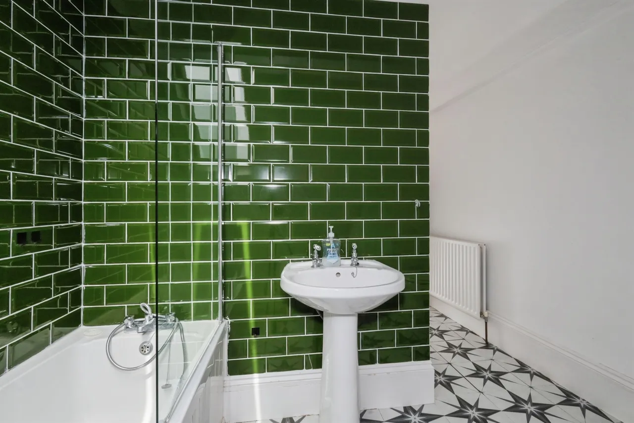 South Street, Eastbourne, BN21, photo 7