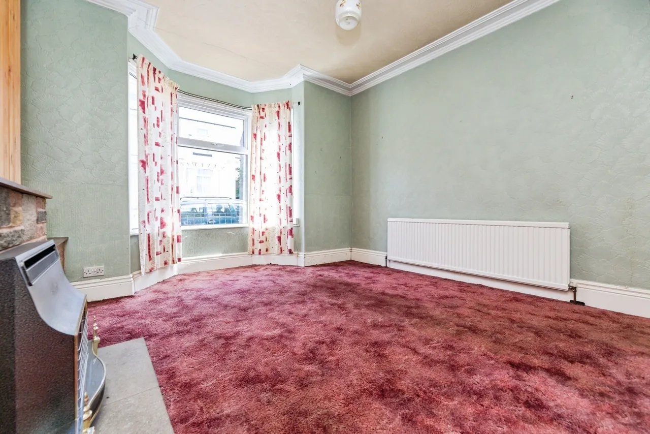 Firth Park Crescent, Sheffield, South Yorkshire, S5, photo 4