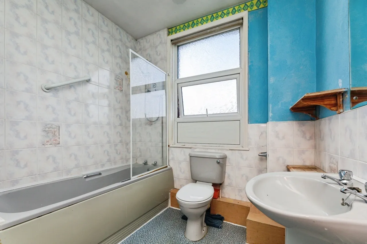 Firth Park Crescent, Sheffield, South Yorkshire, S5, photo 11