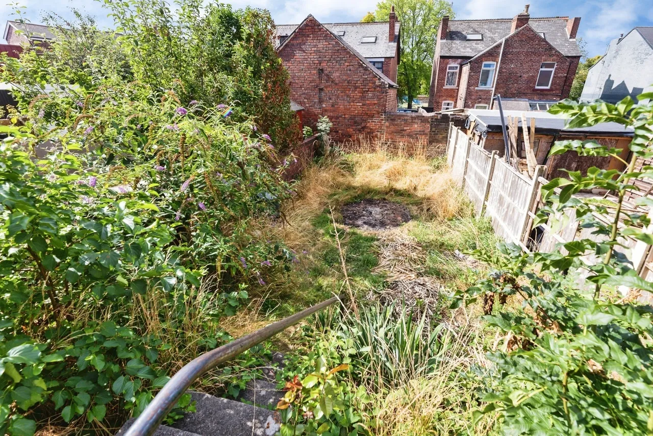 Firth Park Crescent, Sheffield, South Yorkshire, S5, photo 9