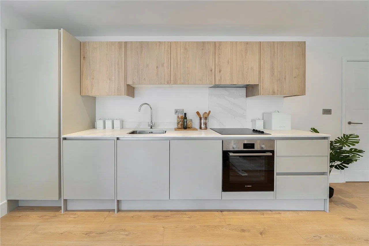 Robinsons Close, W13, photo 2