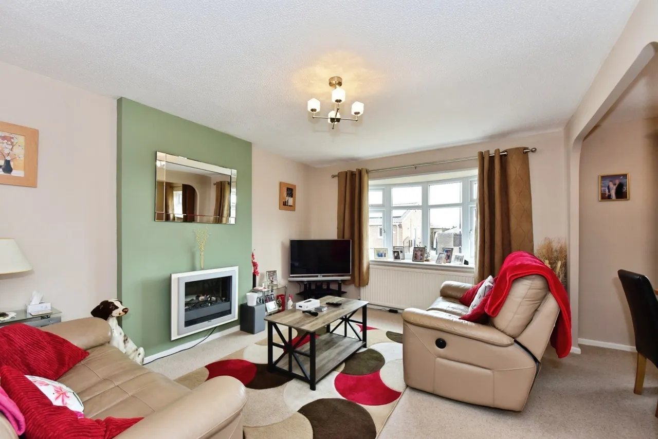 Nether Oak Close, Sothall, Sheffield, S20, photo 2