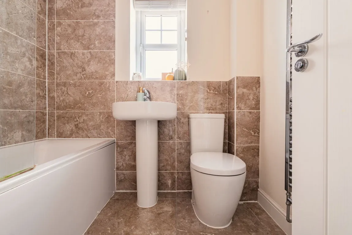 Gernant, Old Colwyn, Colwyn Bay, LL29 8UX, photo 12