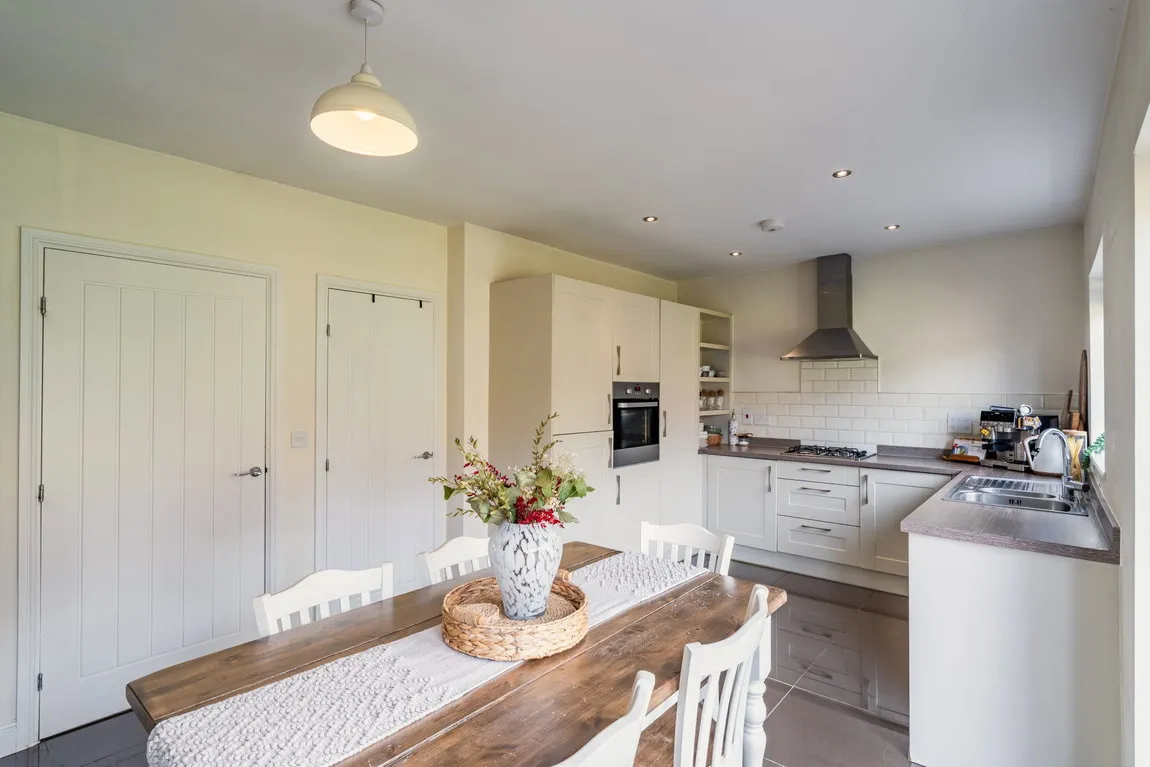 Gernant, Old Colwyn, Colwyn Bay, LL29 8UX, photo 4
