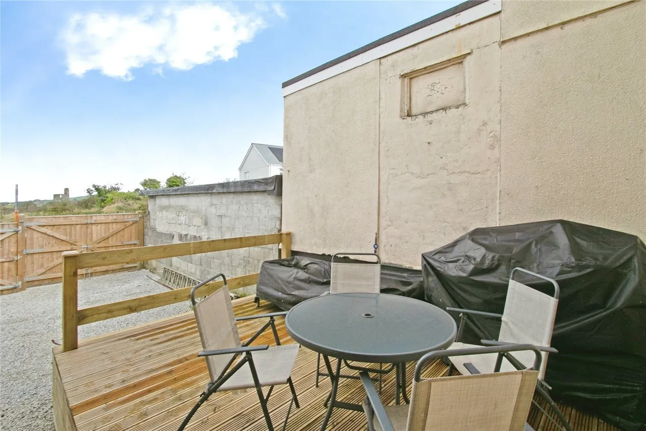 Grenville Gardens, Troon, TR14, photo 17