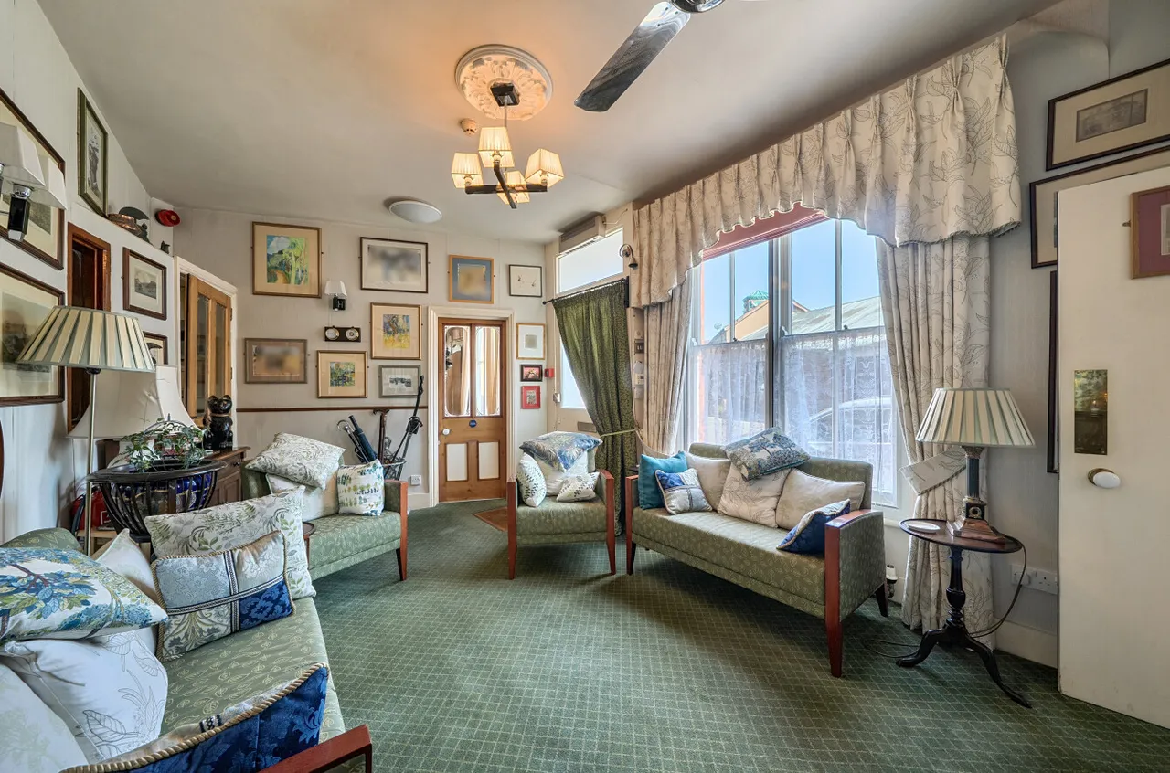 Cambrian Place, Llanidloes, photo 7