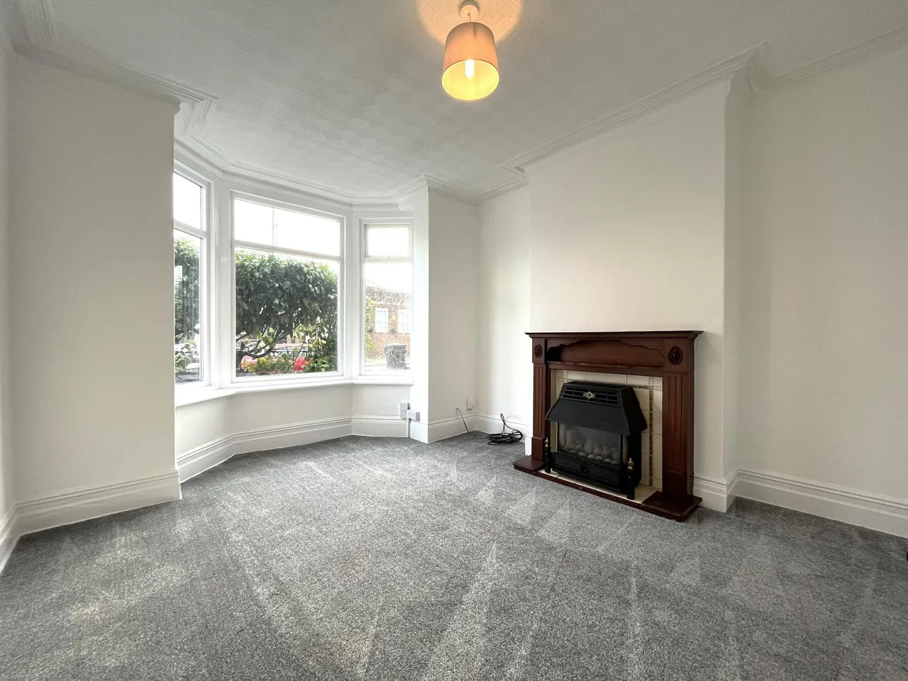 Tonge Moor Road, Tonge Moor, Bolton, BL2, photo 2