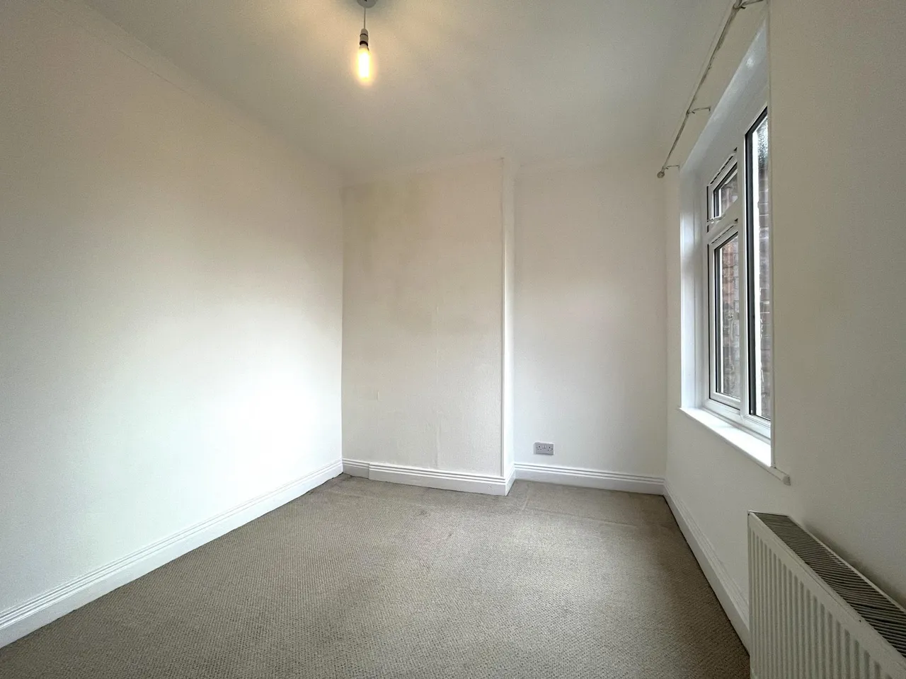 Tonge Moor Road, Tonge Moor, Bolton, BL2, photo 8