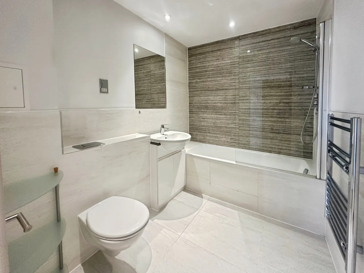 High Street, Bracknell, Berkshire, RG12 1DZ, photo 3