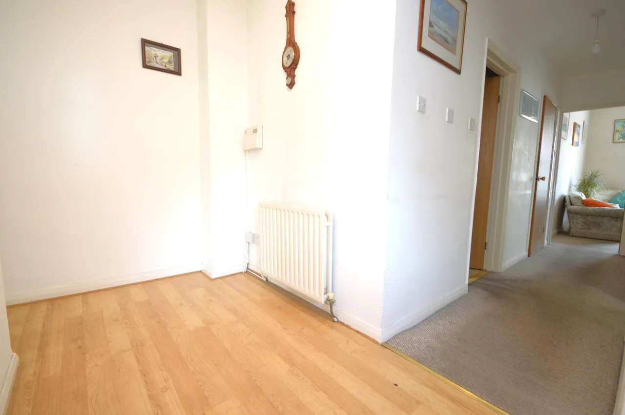Cheviot Close, Stockport, photo 5