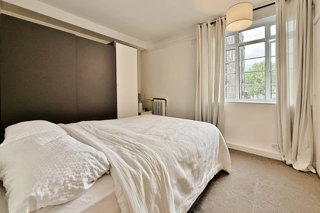 Hammersmith Road, Hammersmith, W6, photo 3