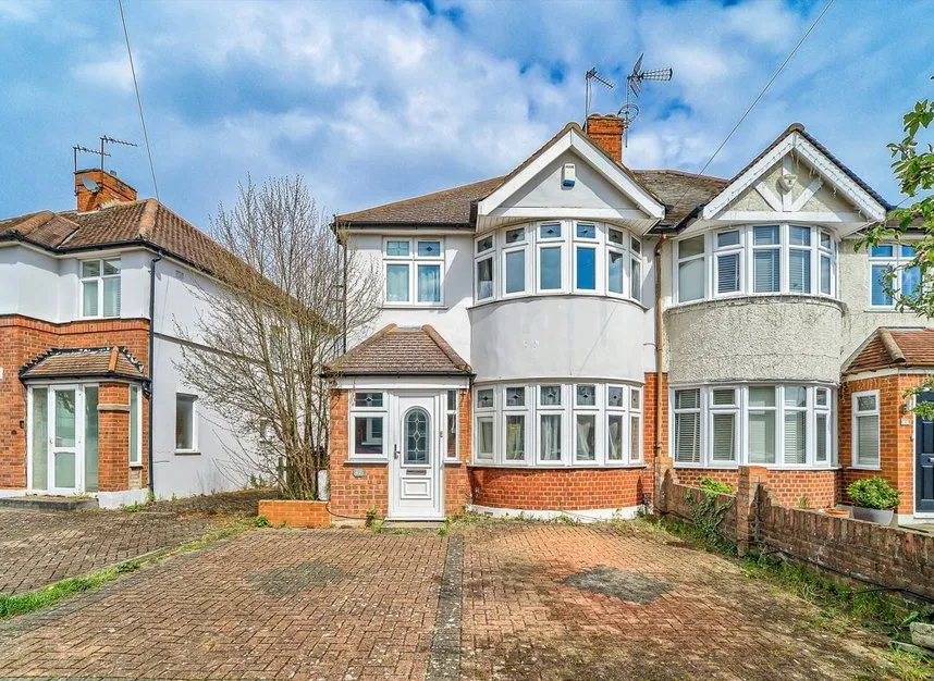 3 bed house for sale — Sussex Avenue, Isleworth, TW7