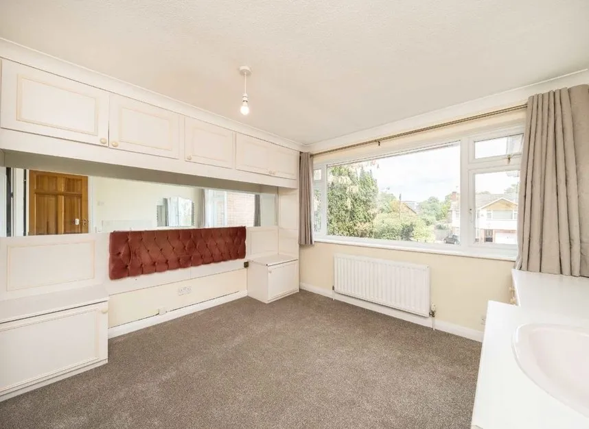 Elizabeth Gardens, Sunbury-On-Thames, TW16, photo 9