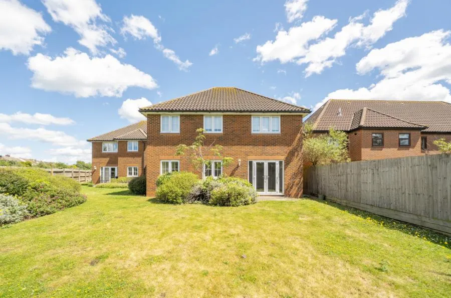 Witham Road, Romford, RM2, photo 3