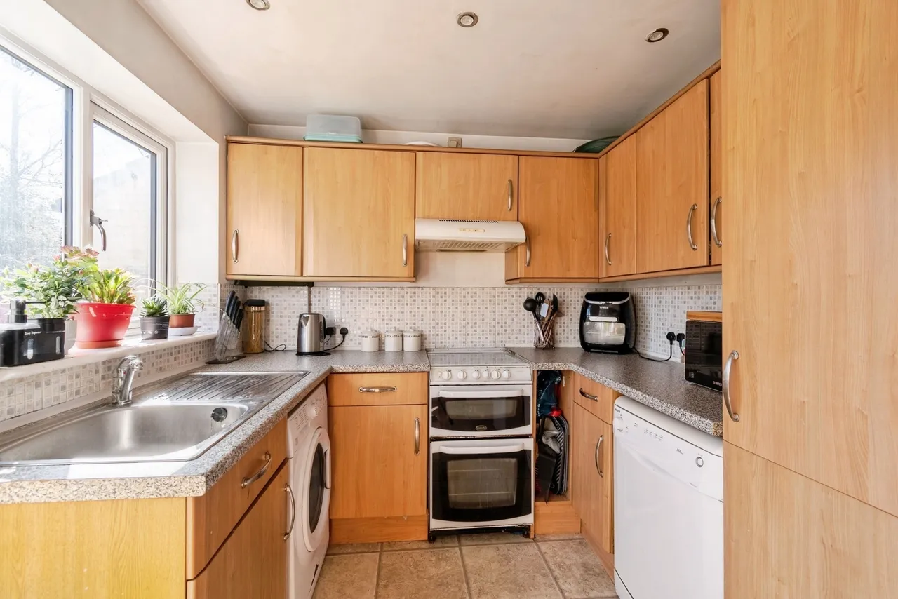 Slimbridge Close, Yate, Bristol, Gloucestershire, BS37, photo 16