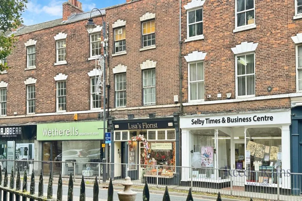 The Crescent, Selby, North Yorkshire, YO8, photo 12