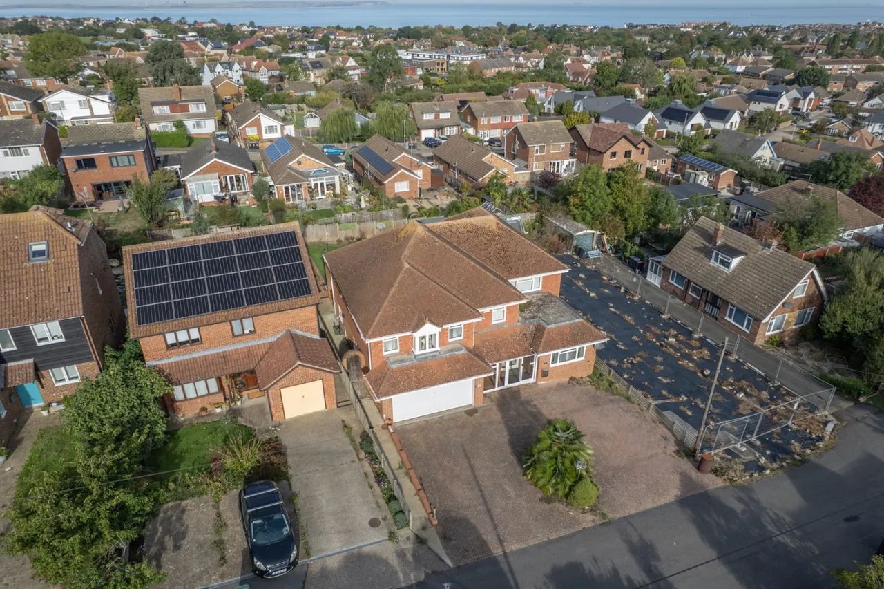 Bayview Road, Whitstable, CT5, photo 21