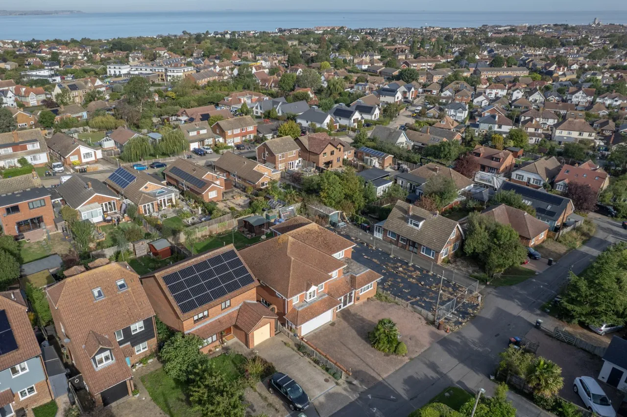 Bayview Road, Whitstable, CT5, photo 24
