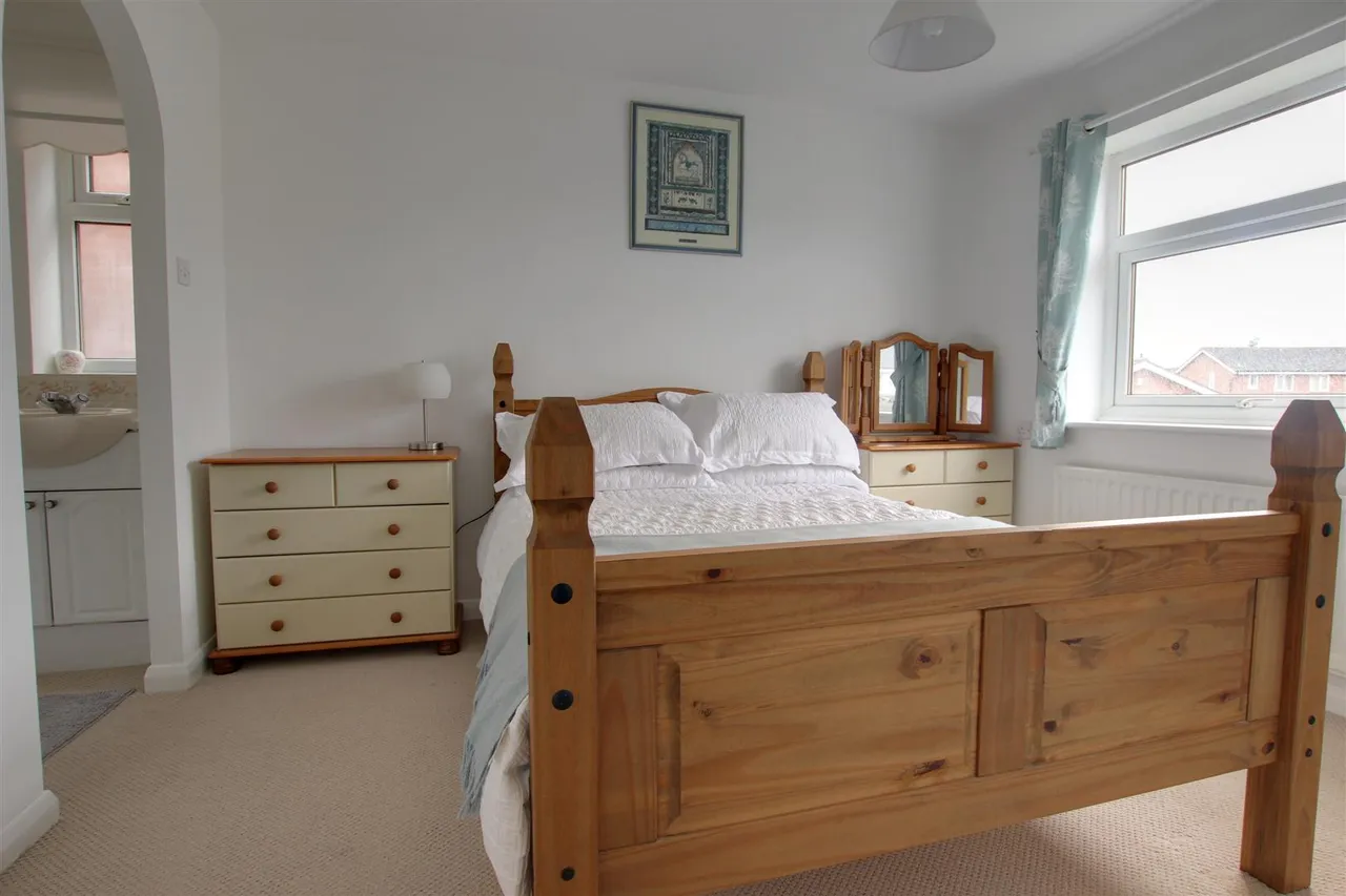 Marchant Close, Beverley, photo 14