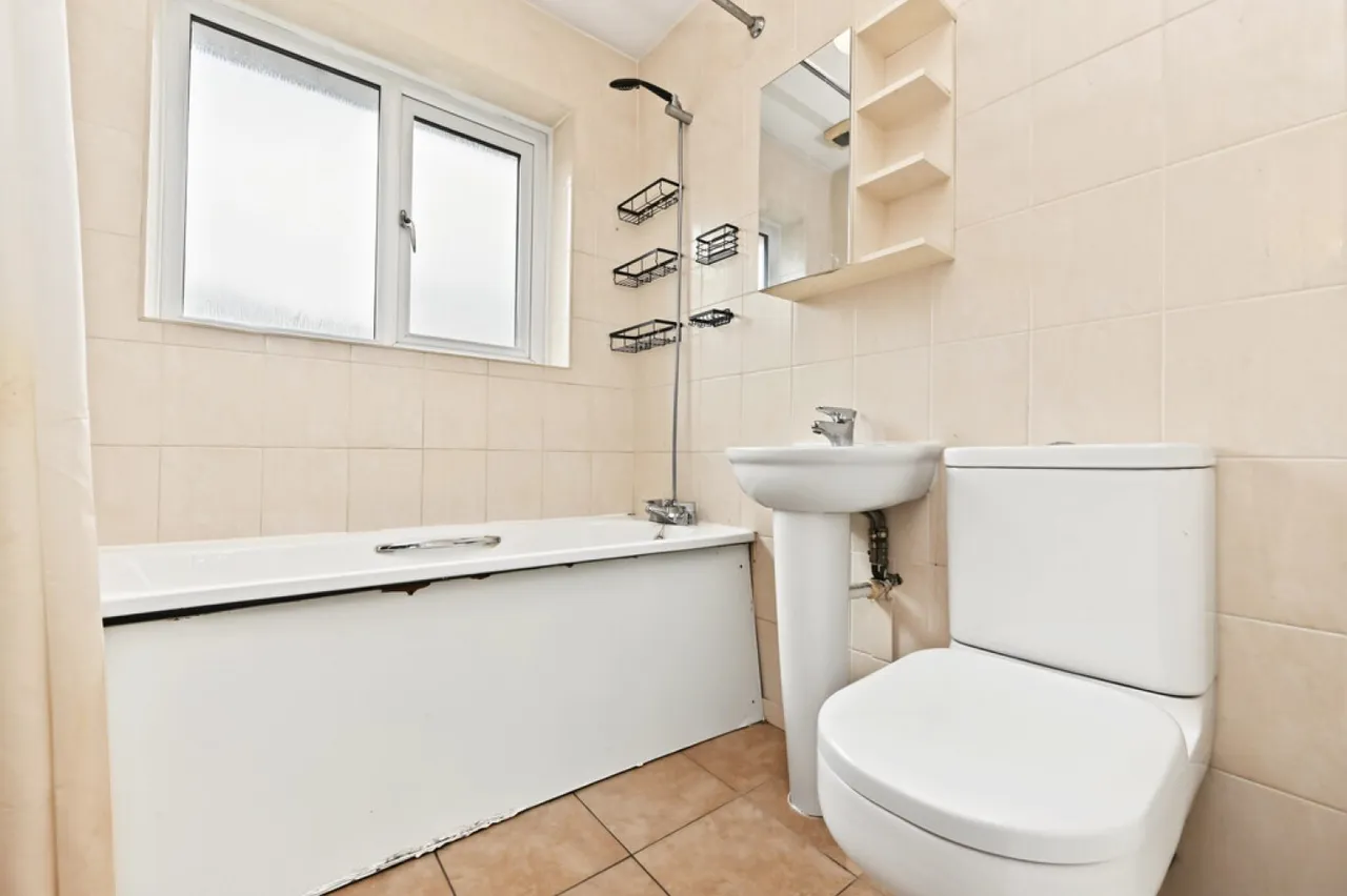 Bircham Walk, Westbury Park, ST5, photo 8