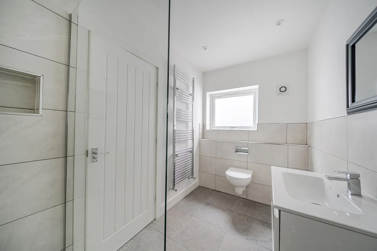 Highmoor Lane, Cleckheaton, BD19, photo 6