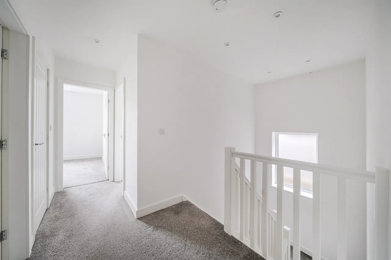 Highmoor Lane, Cleckheaton, BD19, photo 12