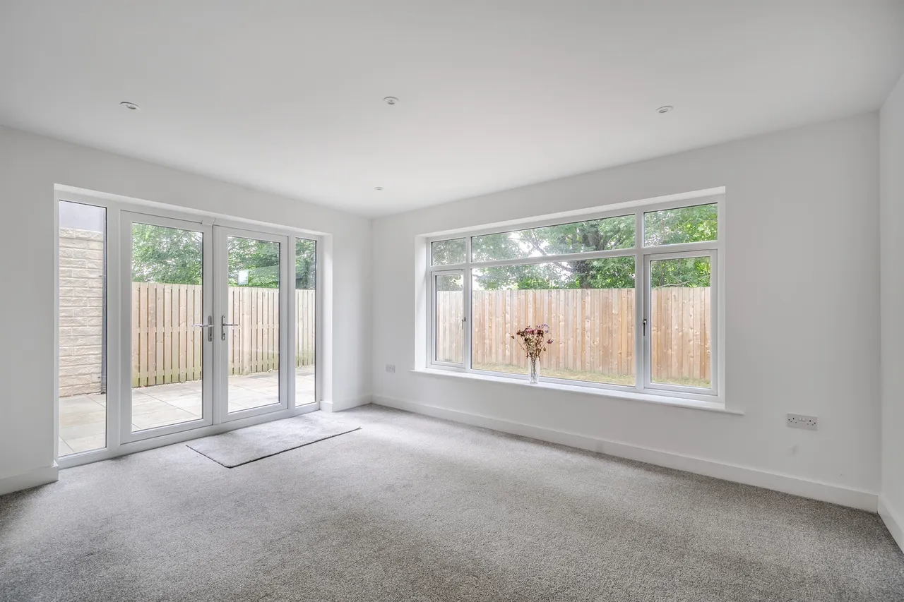 Highmoor Lane, Cleckheaton, BD19, photo 5