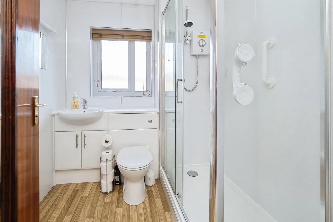 St. Ellens Court, Beverley, photo 8