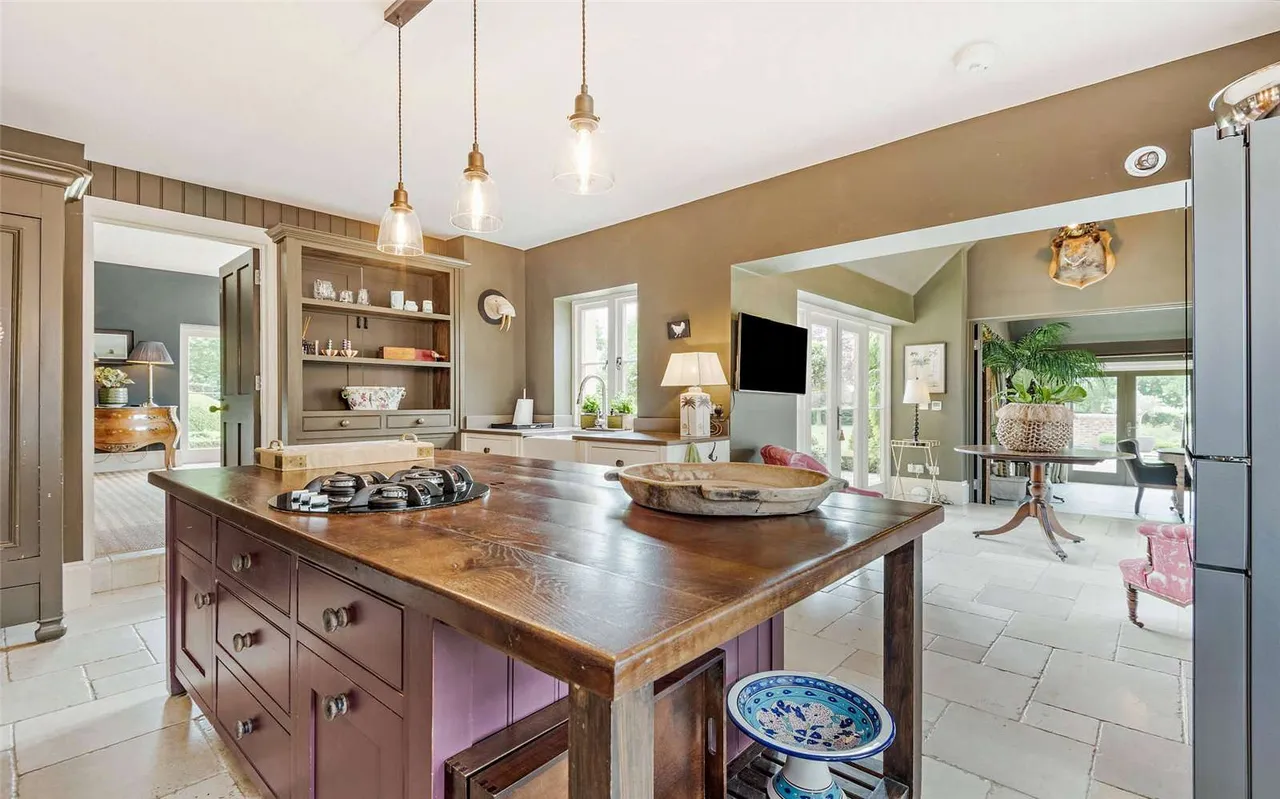 Alderton Hall, Montford Bridge, Shrewsbury, Shropshire, SY4 1AW, photo 10