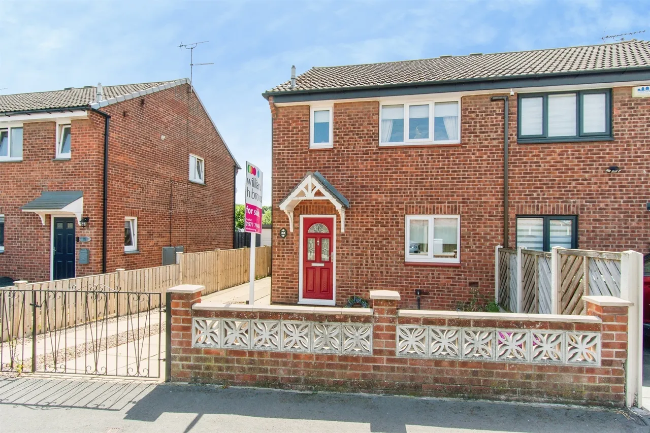 3 bed house for sale — Pollards Fields, Knottingley