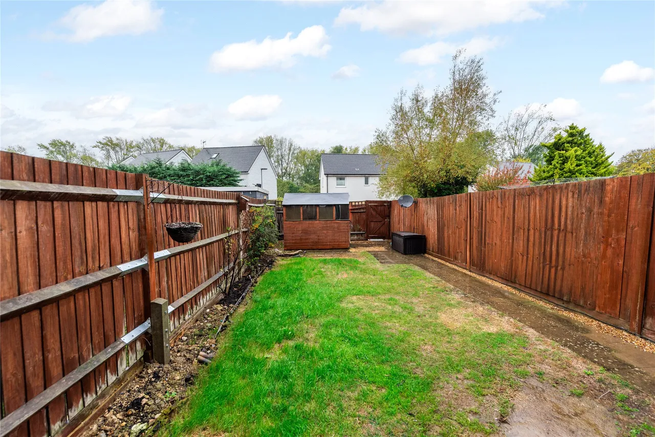 Top Fair Furlong, Redhouse Park, MK14, photo 10