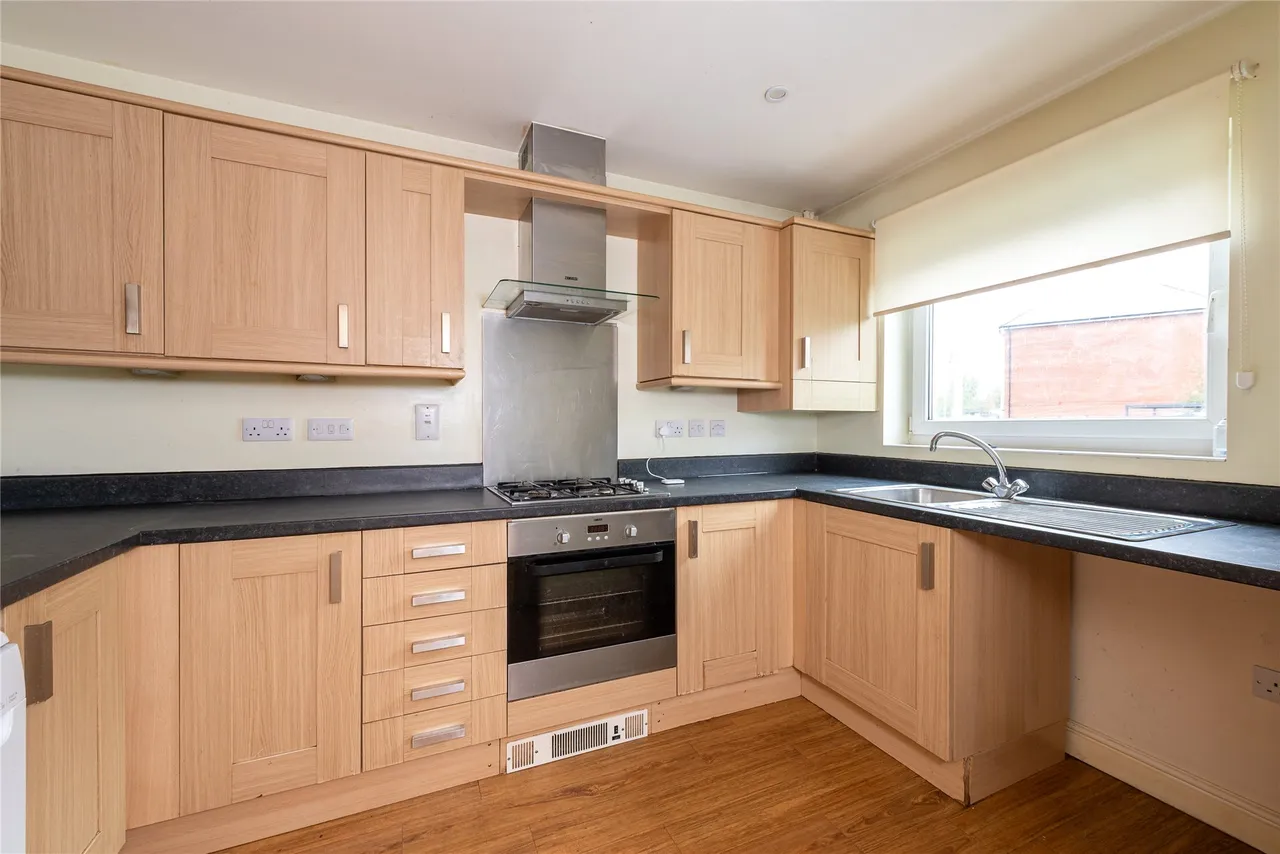 Top Fair Furlong, Redhouse Park, MK14, photo 6