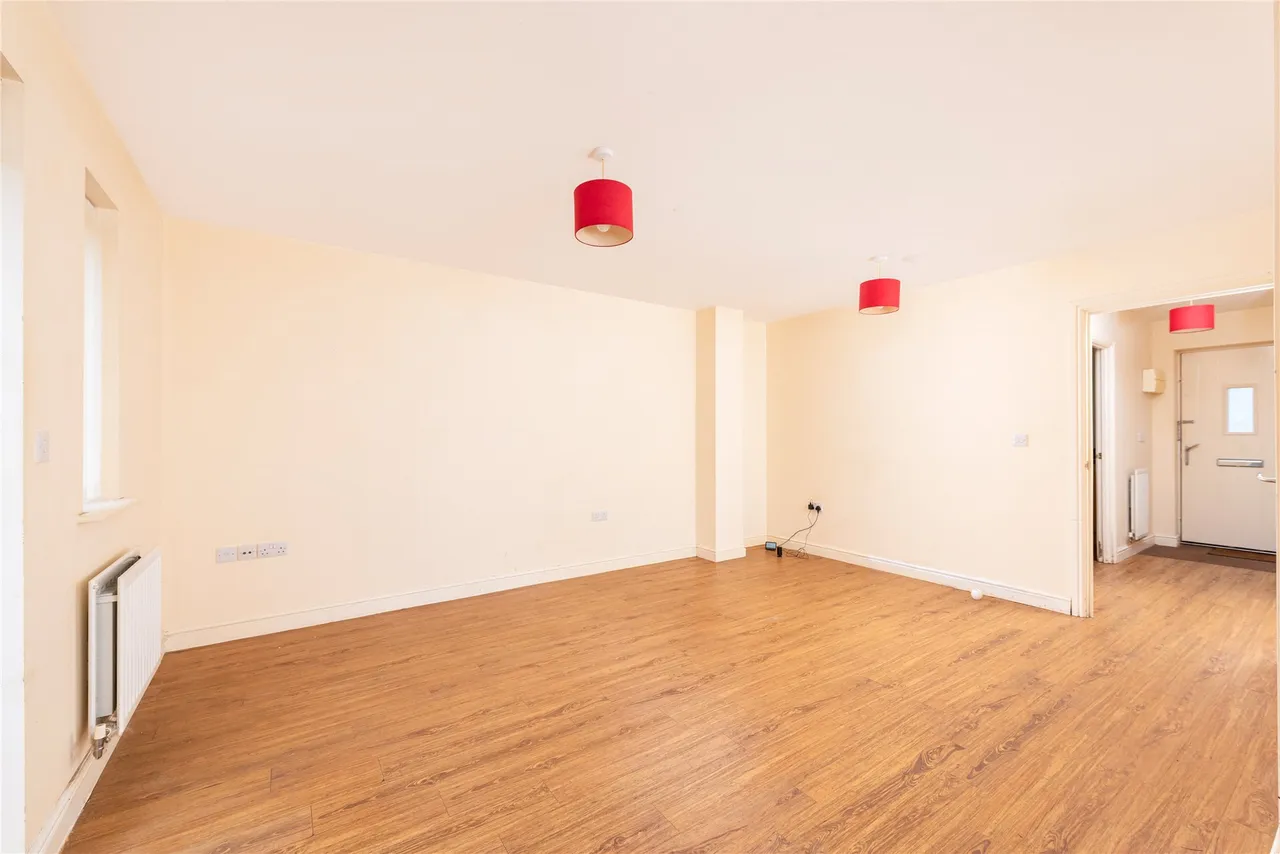 Top Fair Furlong, Redhouse Park, MK14, photo 8