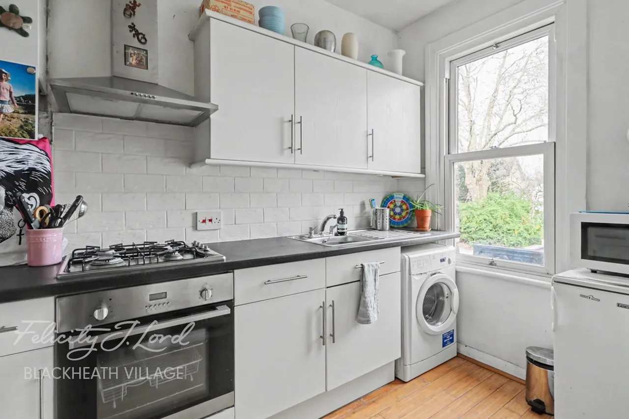 Lee High Road, London, SE12, photo 13