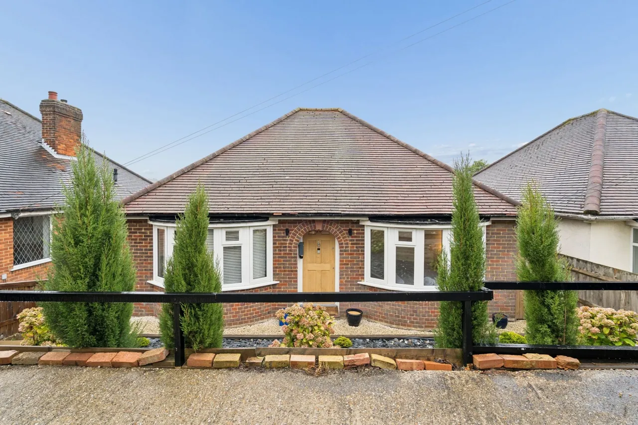 Hatters Lane, High Wycombe, HP13, photo 2