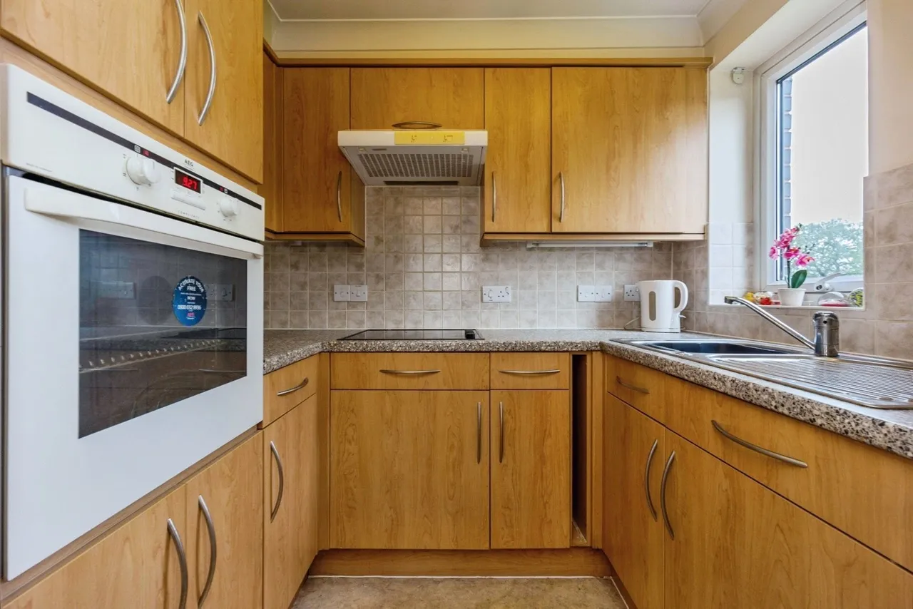 Burnage Lane, Manchester, Greater Manchester, M19, photo 6