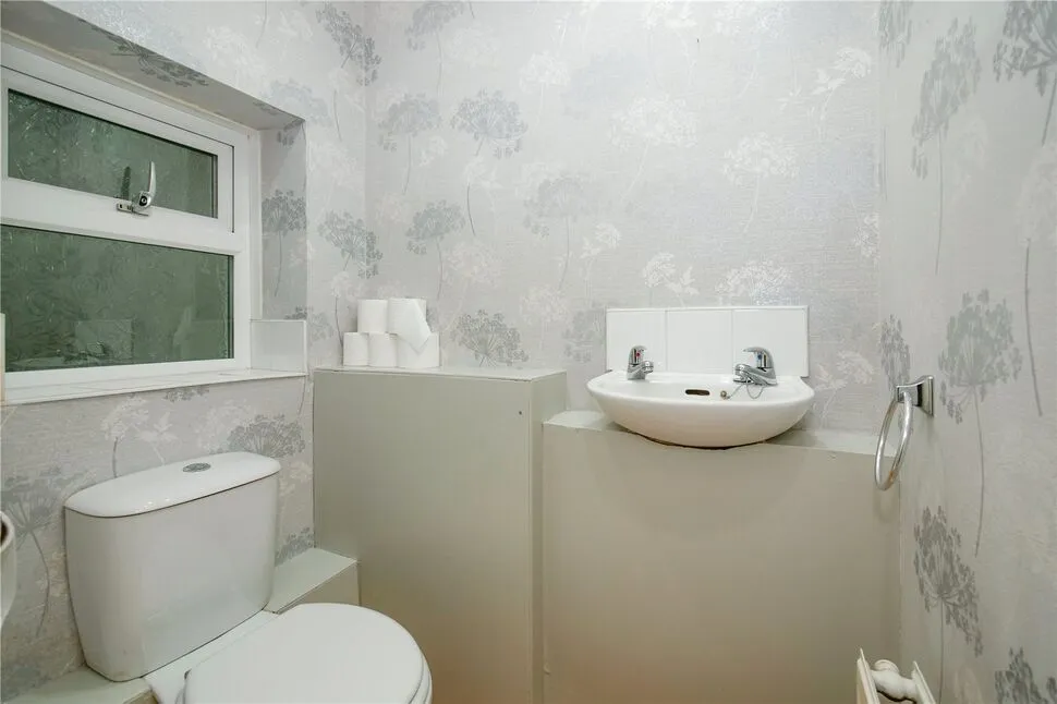 Rockcliffe Avenue, Baildon, West Yorkshire, BD17, photo 5