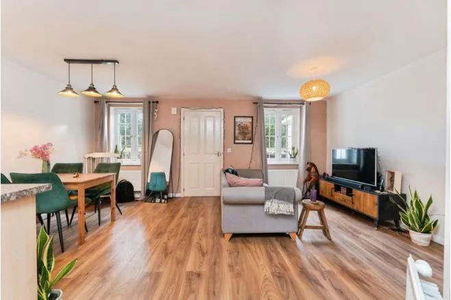 Meadow Lane, Newmarket, CB8, photo 13