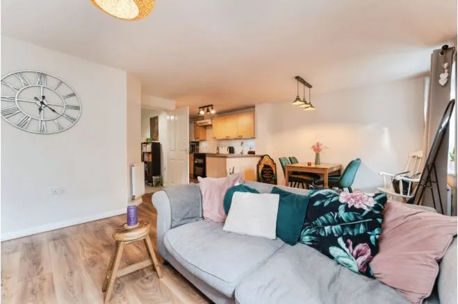 Meadow Lane, Newmarket, CB8, photo 5