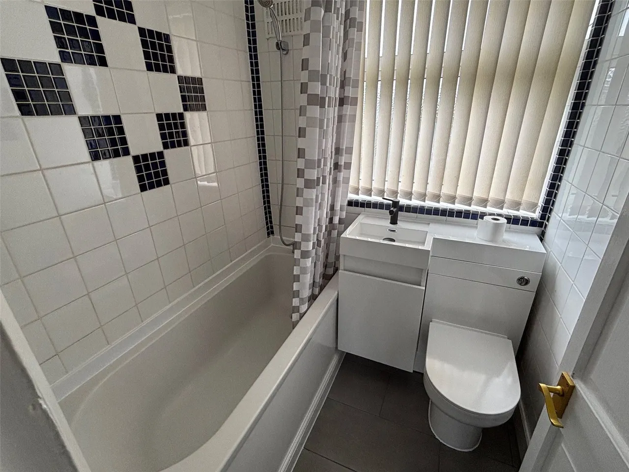 Granton Avenue, Clifton, Nottingham, NG11, photo 17
