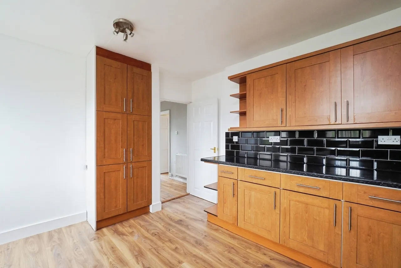Granton Avenue, Clifton, Nottingham, NG11, photo 6