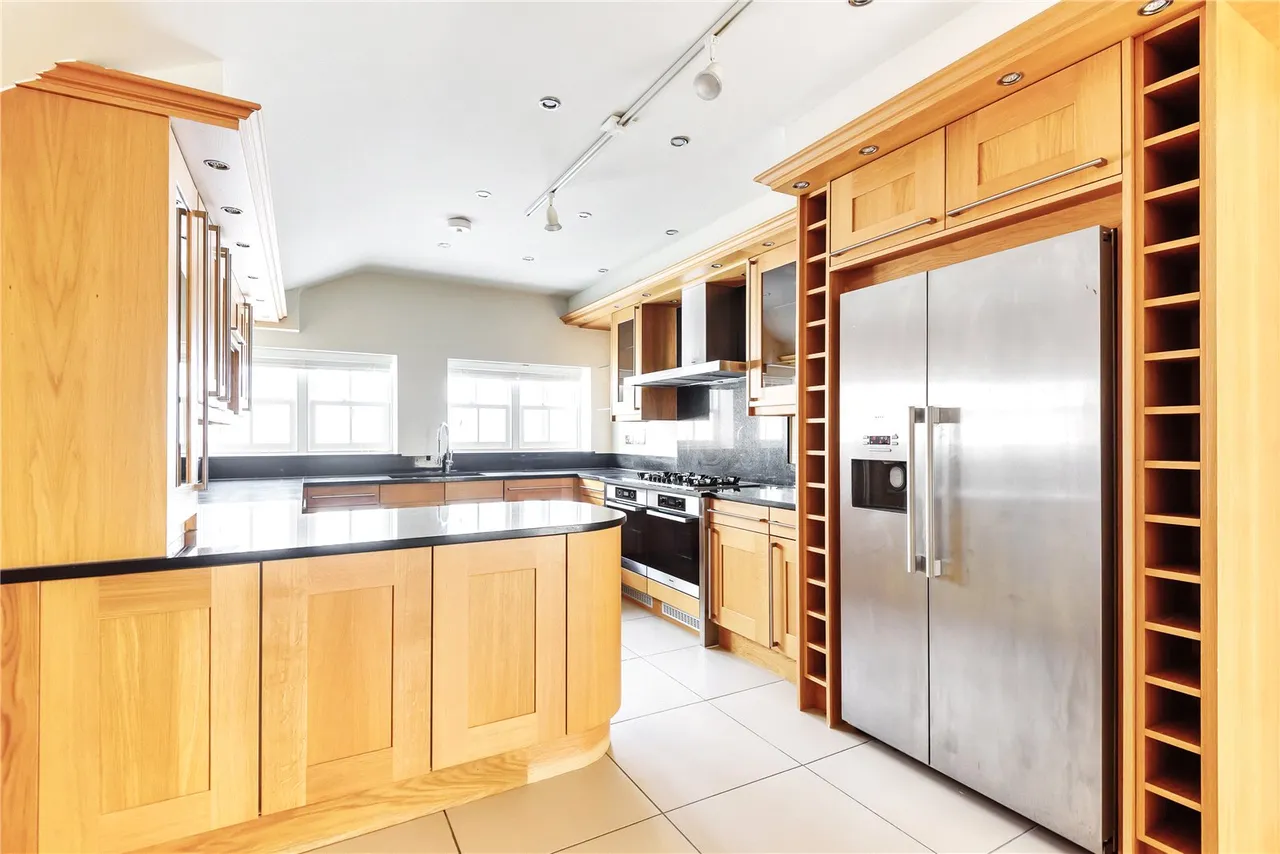 Bedwell Park, Cucumber Lane, Essendon, AL9 6GJ, photo 4