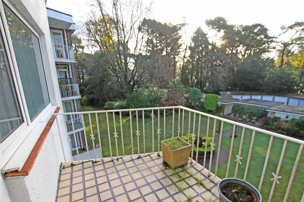 Lindsay Road, Poole, photo 7