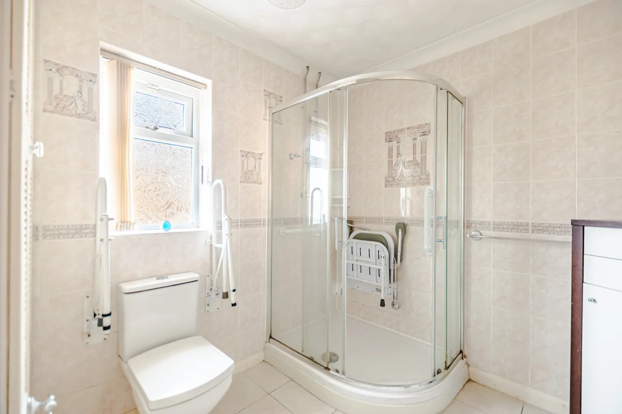 Hawthorn Drive, Barlby, YO8, photo 11