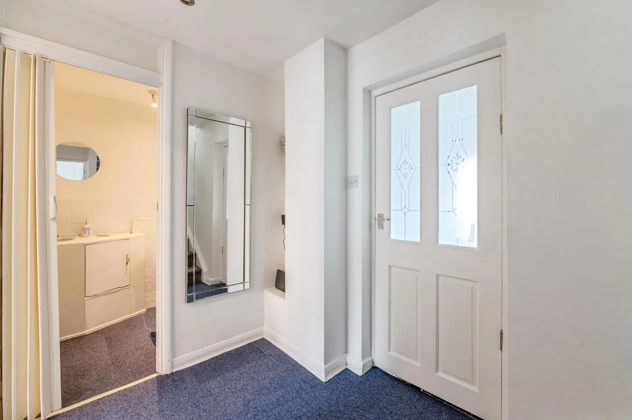 Wayletts, Basildon, Essex, SS16, photo 4