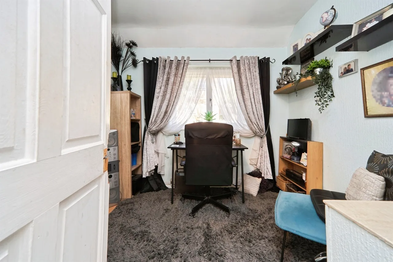Lincombe Drive, Leeds, LS8, photo 13