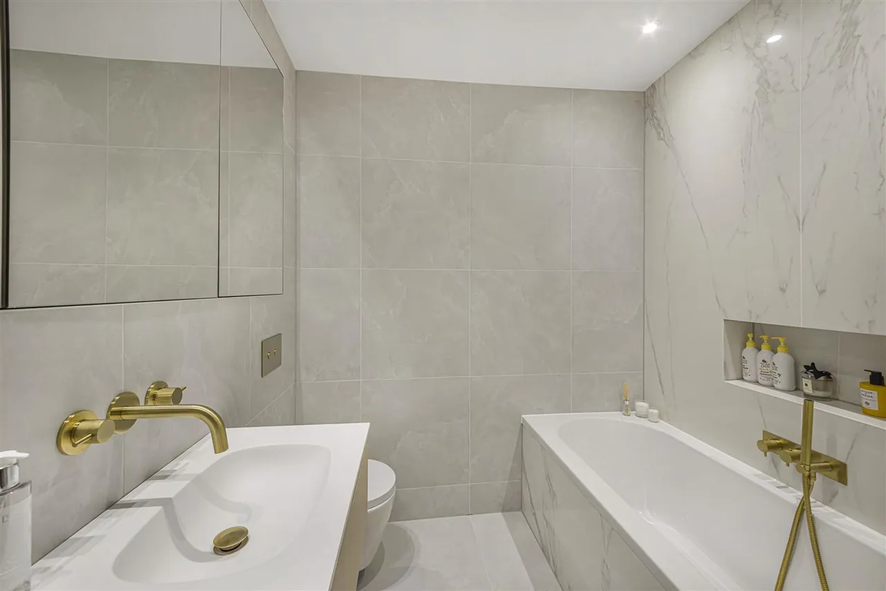 Heald Road, Bowdon, WA14, photo 13
