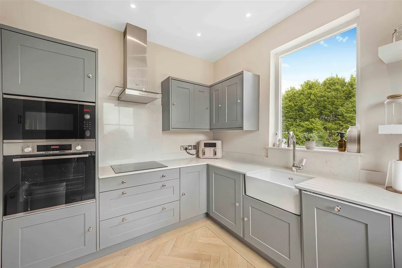 Heald Road, Bowdon, WA14, photo 8