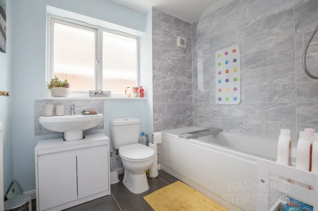 Varrick Way, Attleborough, photo 13